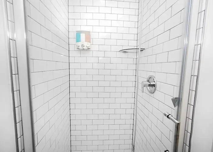 Апартаменты Spacious 4br Near Mccormick Place & Chinatown Чикаго