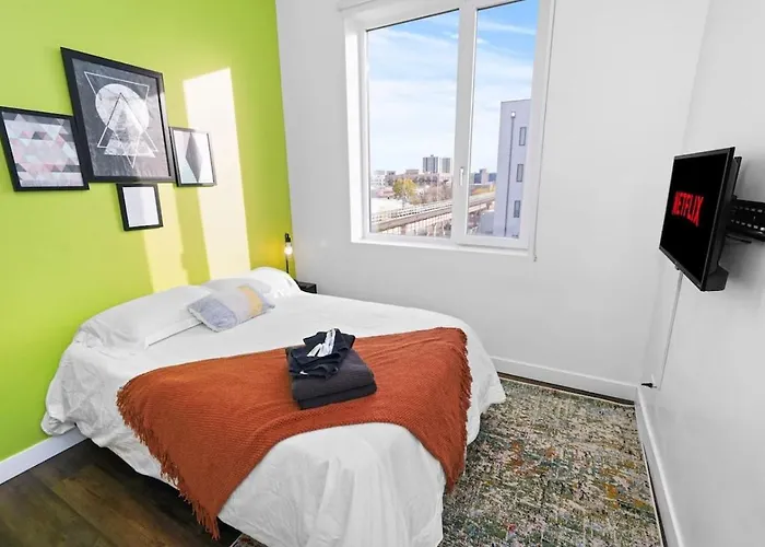 Апартаменты Spacious 4br Near Mccormick Place & Chinatown Чикаго