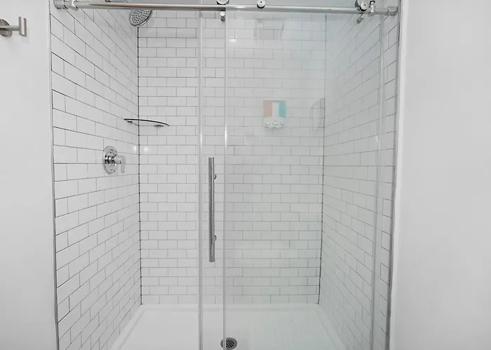 Апартаменты Spacious 4br Near Mccormick Place & Chinatown *